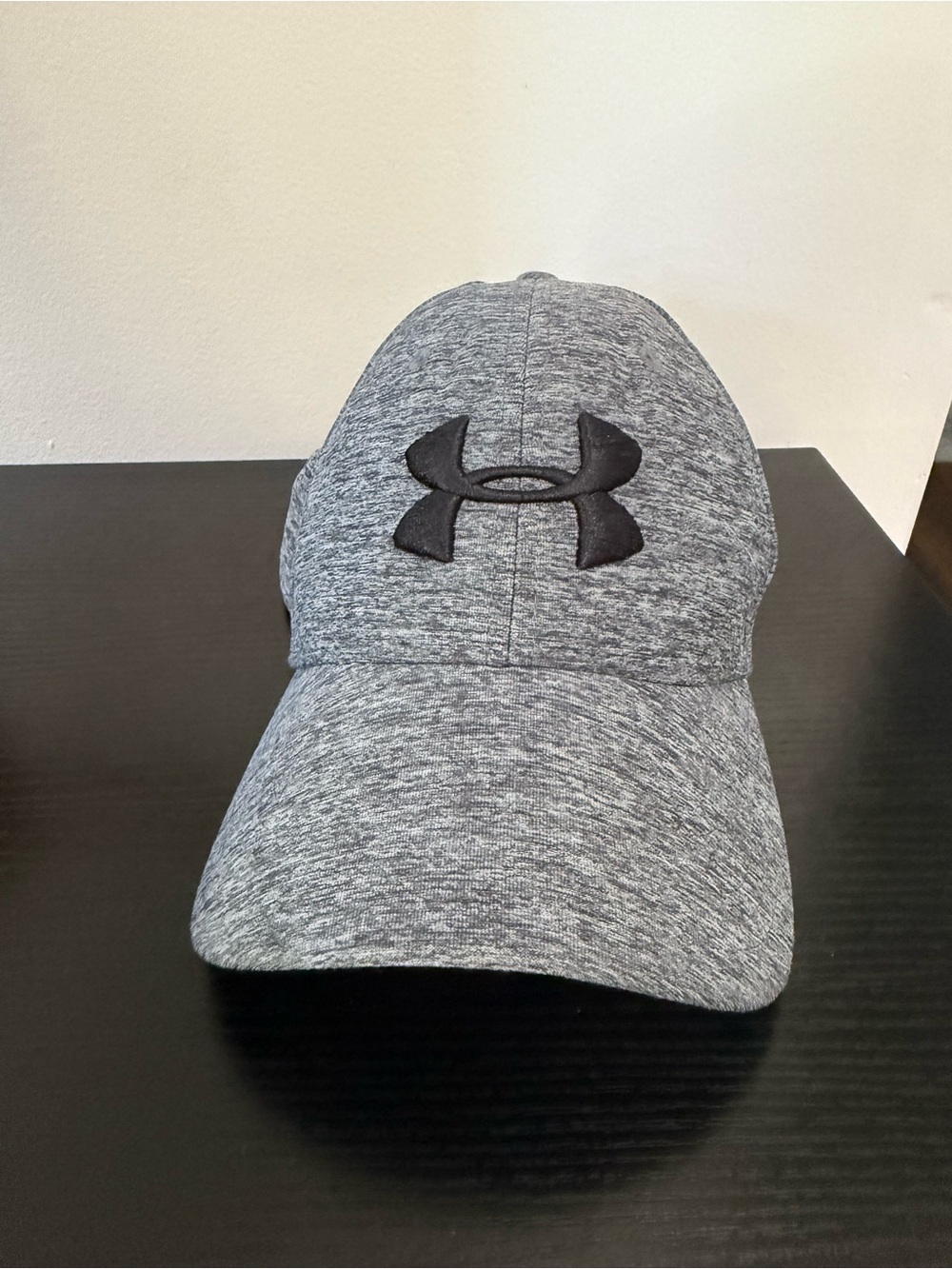 Under Armour Men’s Heather Gray Performance Cap